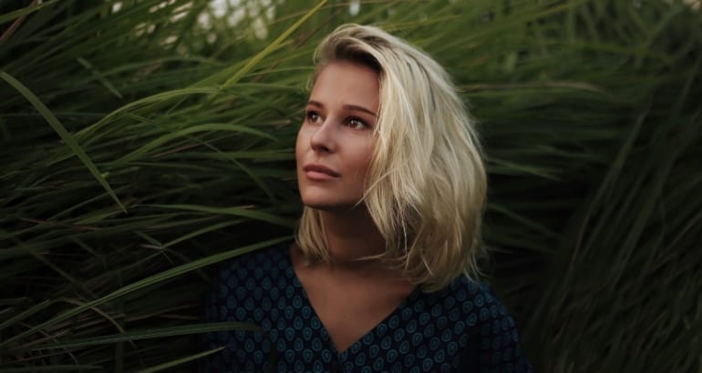 Articol despre validare externă și acceptare necondiționată - psiholog Loredana Pod